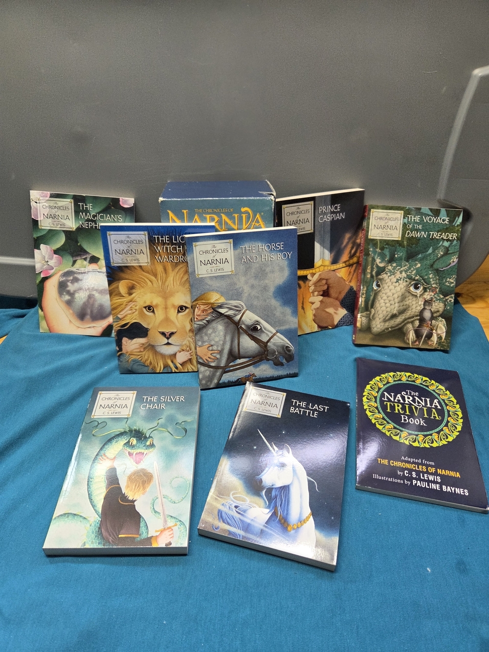 The Chronicles of Narnia Complete Book Set